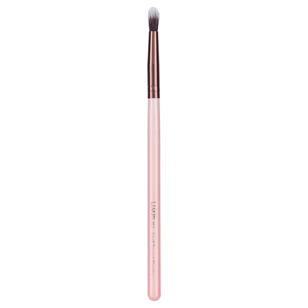 Luxie 231 Small Tapered Blending Brush - Rose Gold Image 1