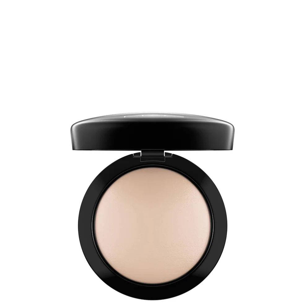 Минеральная пудра MAC Mineralize Skinfinish Natural Powder (Различные оттенки) Image 1