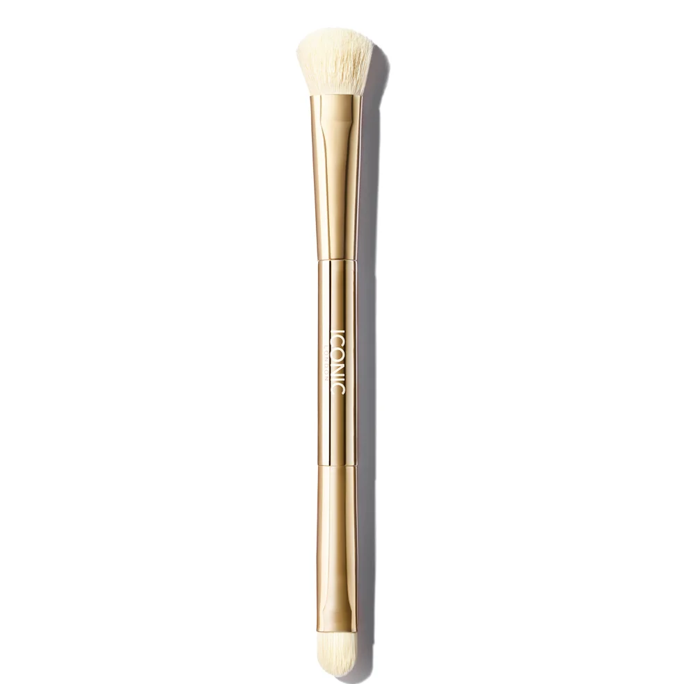 ICONIC London Concealer Duo Brush Image 1