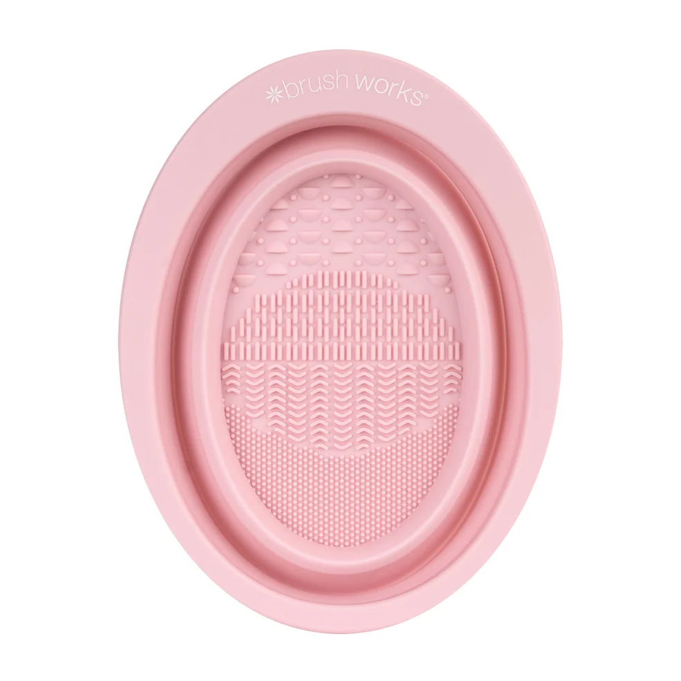 brushworks Silicone Makeup Brush Cleaning Bowl Image 1