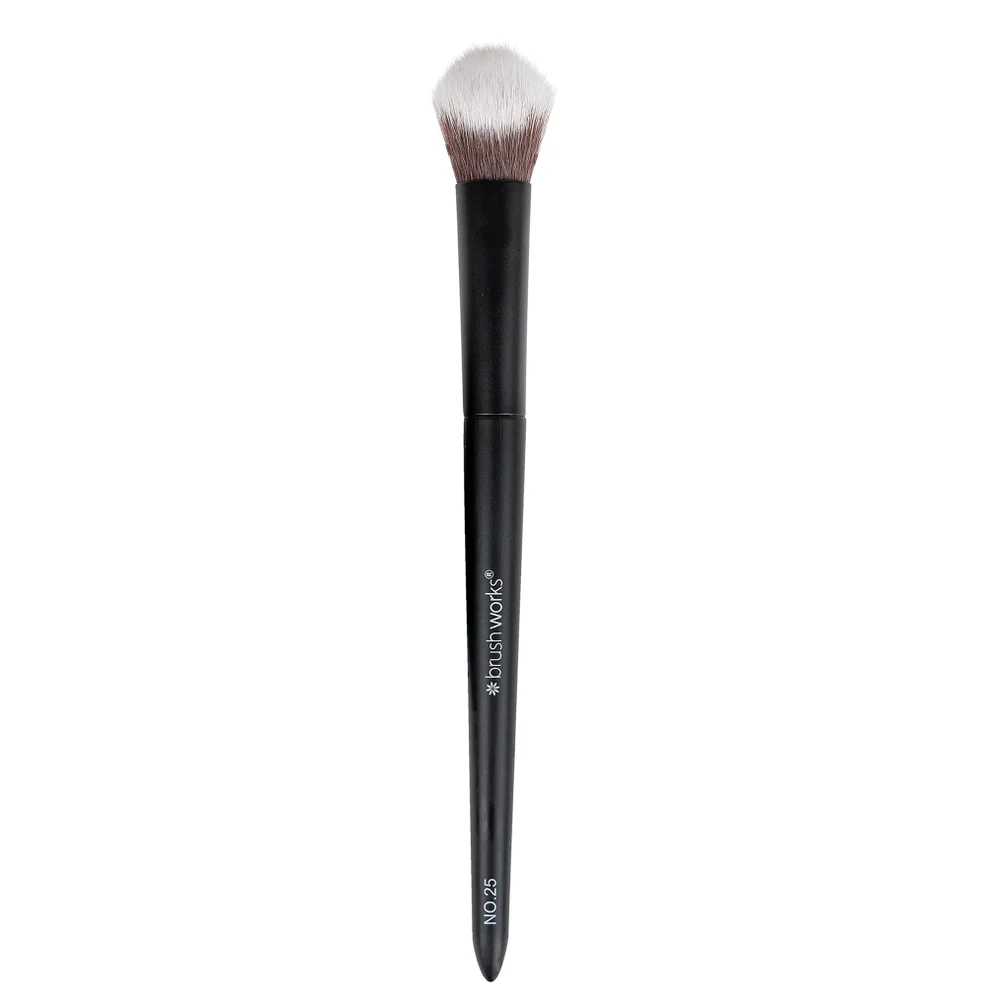 brushworks No. 25 Brightening Concealer Brush Image 1