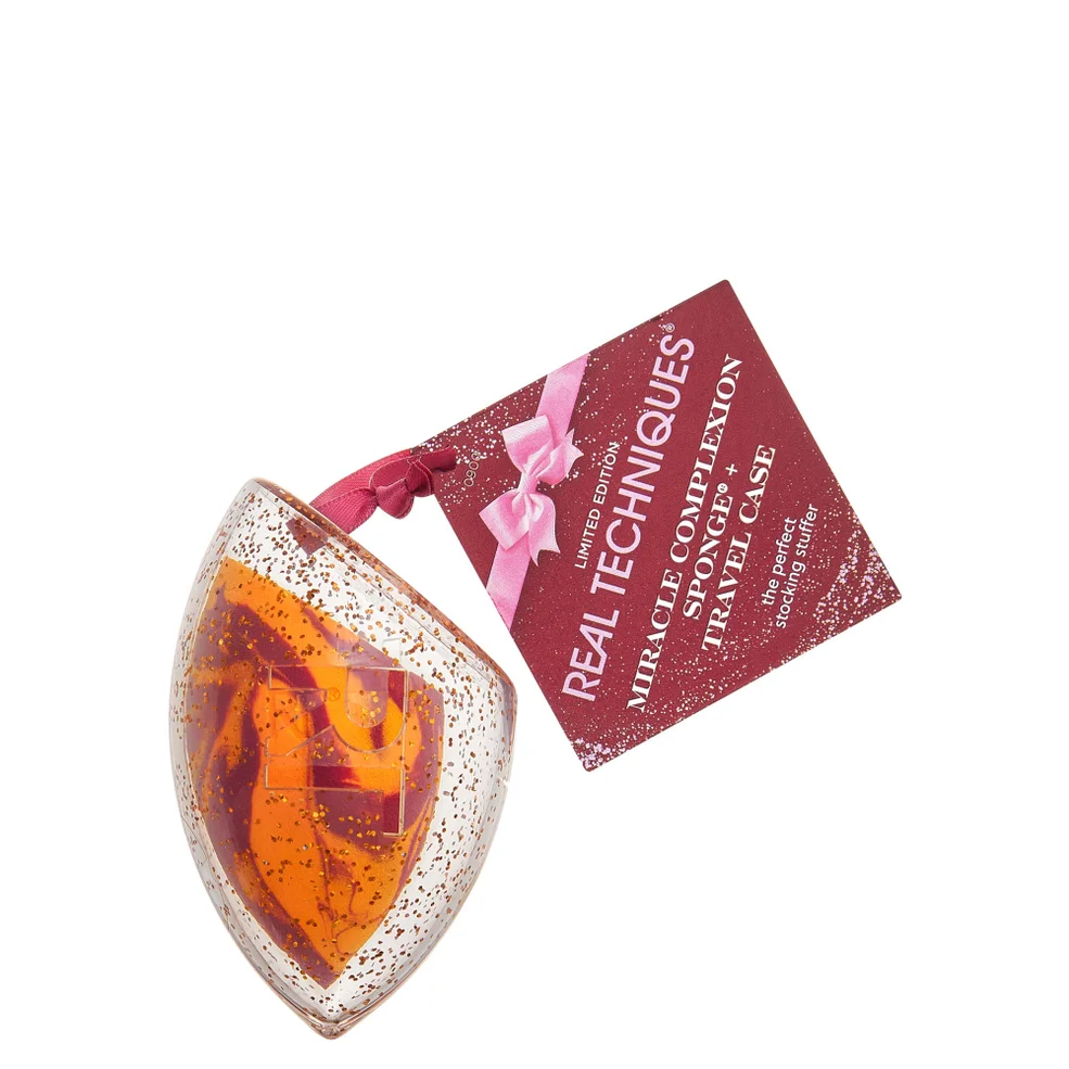 Real Techniques Miracle Complexion Sponge + Travel Case Image 1